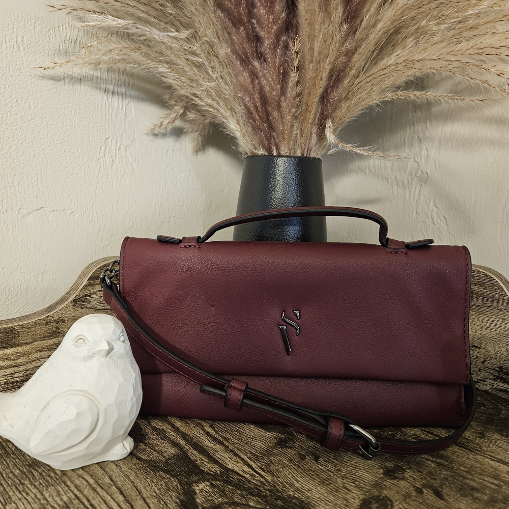 SIMPLY VERA Burgundy Crossbody